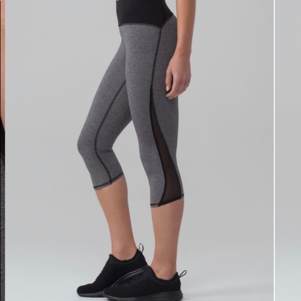 Lululemon Train Times crop leggings size 6